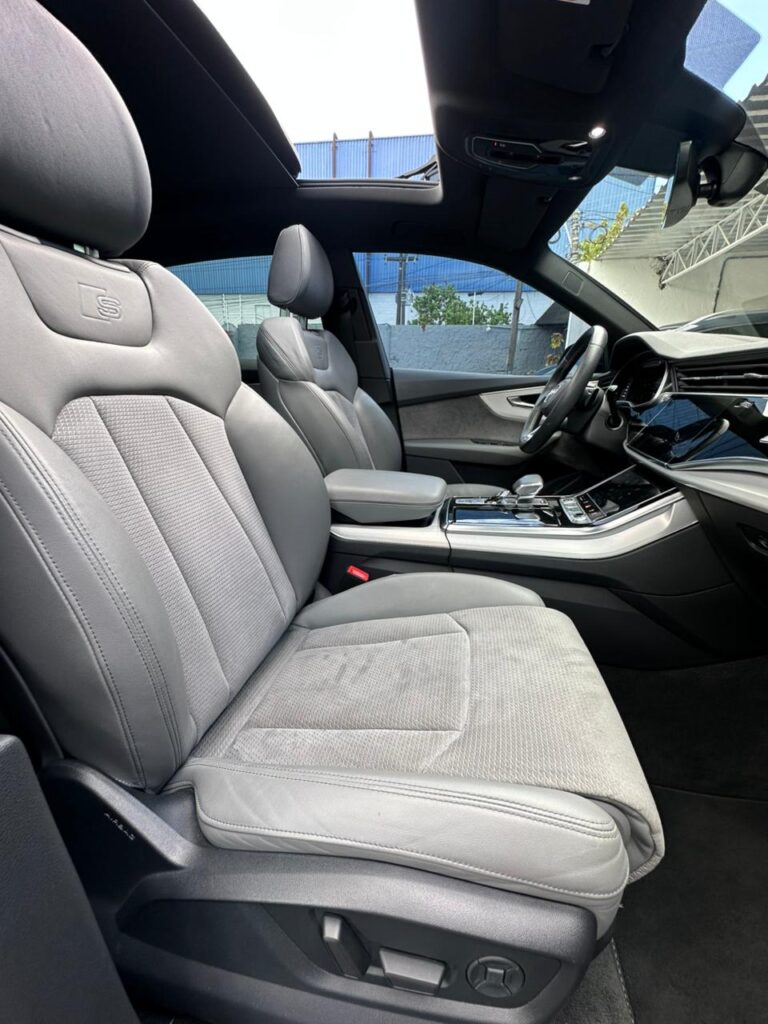 AUDI Q8 PERFORMANCE BLACK QUATTRO TIPTRONIC