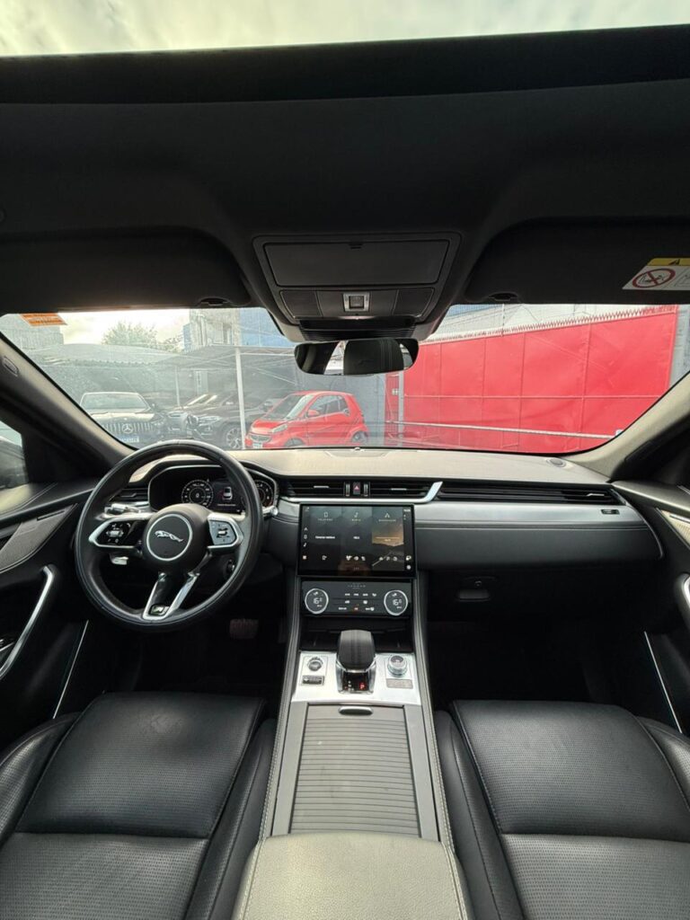 JAGUAR F-PACE SE R-DYNAMIC 3.0 2021/2021