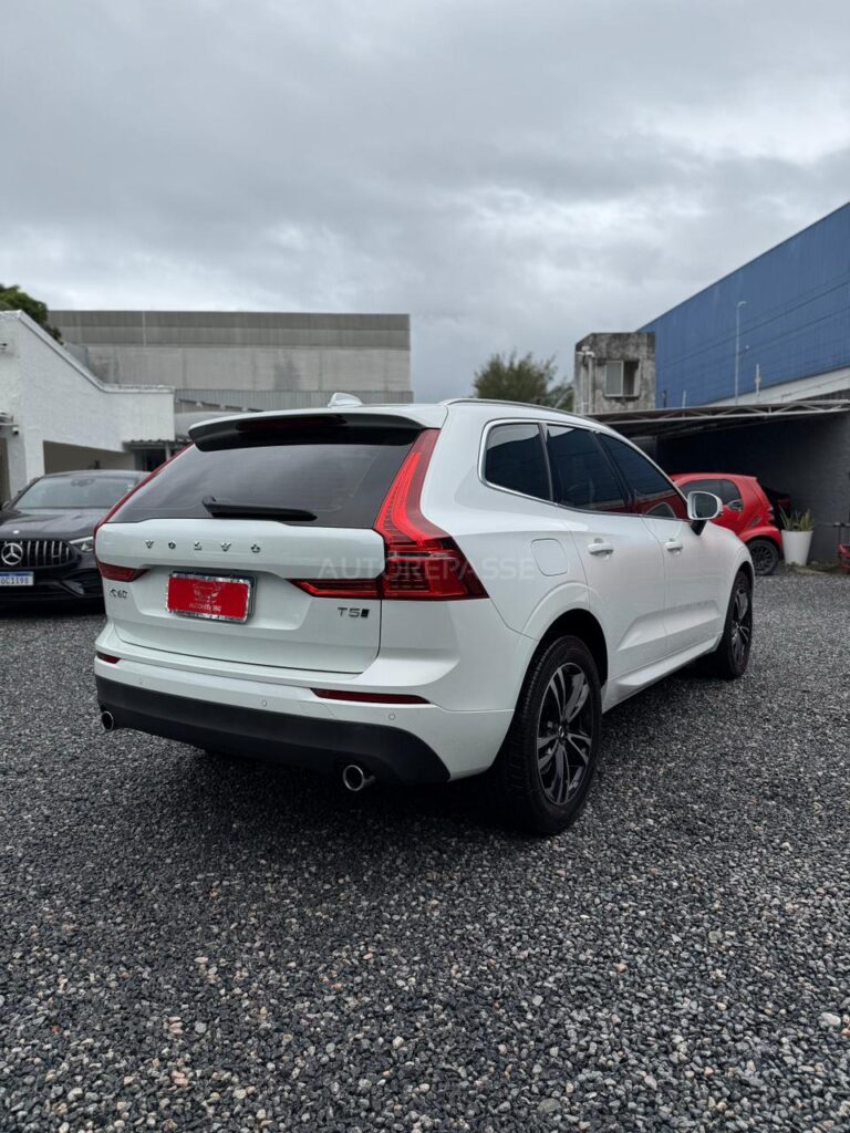 VOLVO XC60 T5 MOMENTUM 2019/2020
