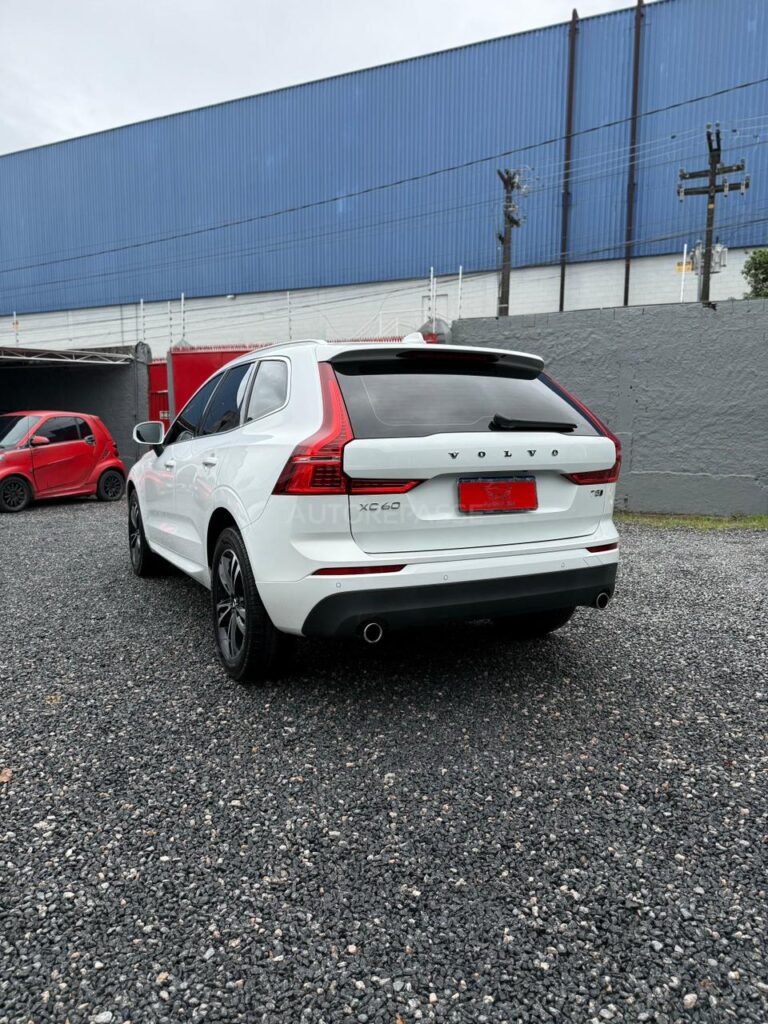 VOLVO XC60 T5 MOMENTUM 2019/2020