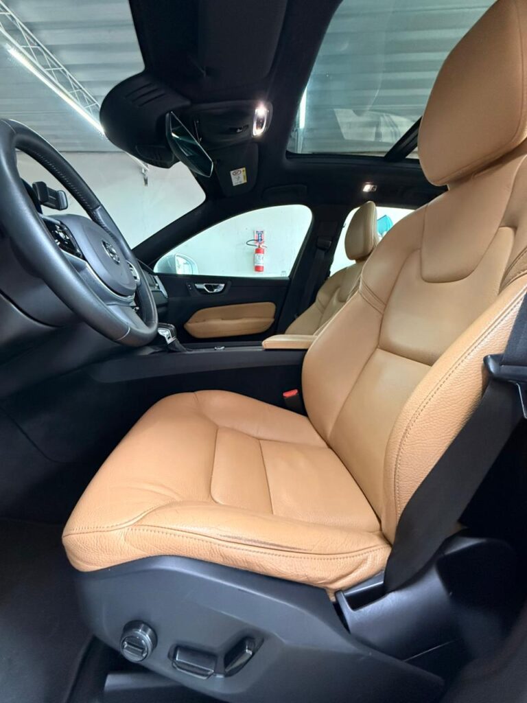 VOLVO XC60 T5 MOMENTUM 2019/2020