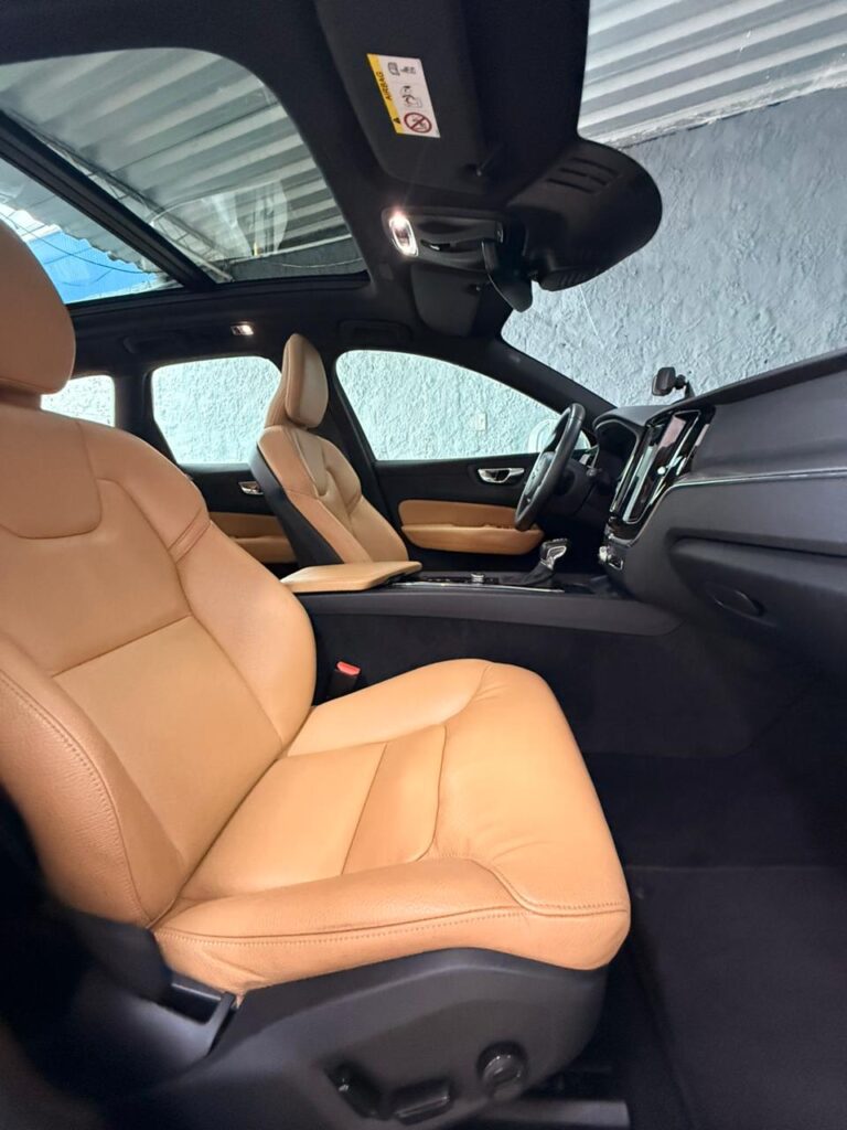 VOLVO XC60 T5 MOMENTUM 2019/2020