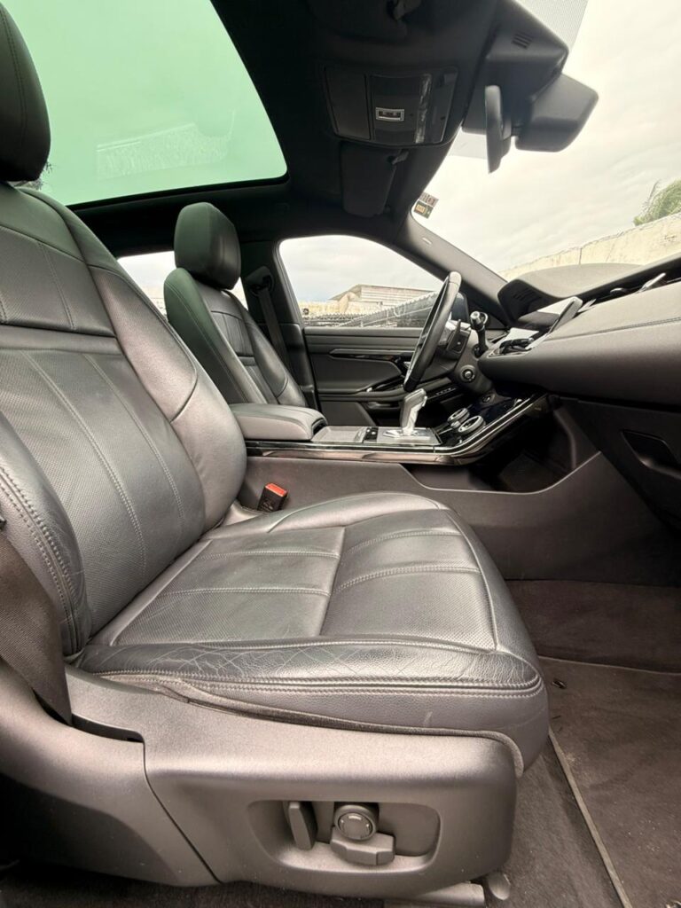 LAND-ROVER EVOQUE SE R-DYNAMIC 2019/2020