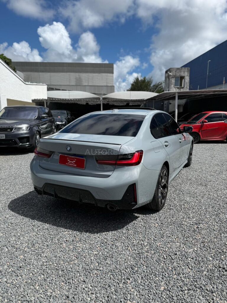 BMW 330E M-SPORT 2.0 2024/2025