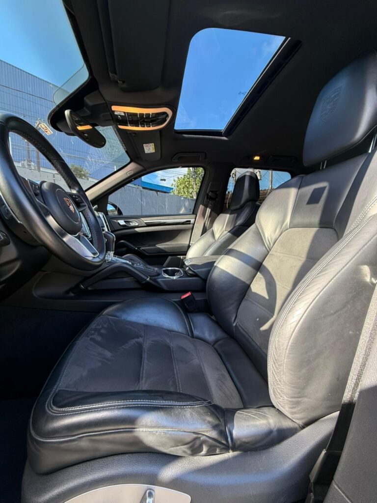 PORSCHE CAYENNE PLATINUM EDITION 2017/2018