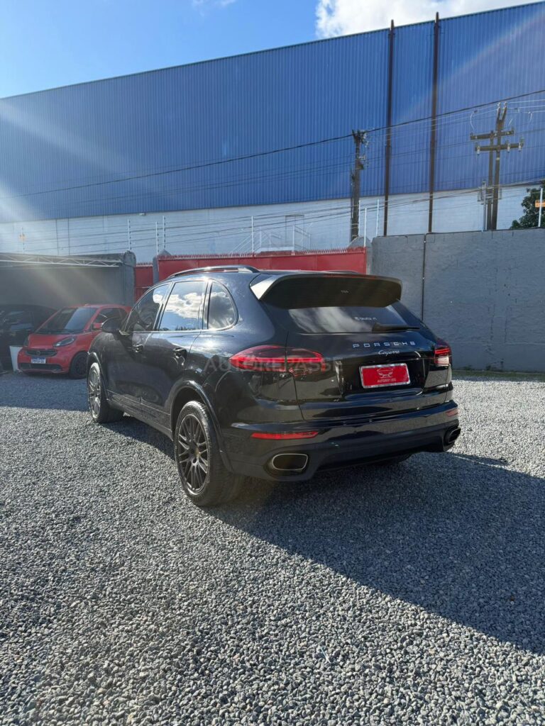 PORSCHE CAYENNE PLATINUM EDITION 2017/2018