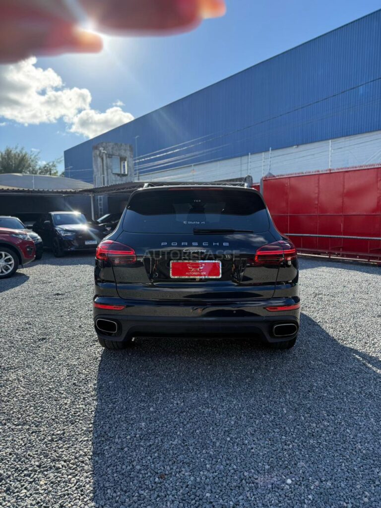 PORSCHE CAYENNE PLATINUM EDITION 2017/2018