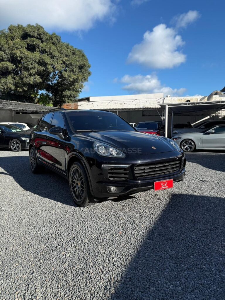 PORSCHE CAYENNE PLATINUM EDITION 2017/2018