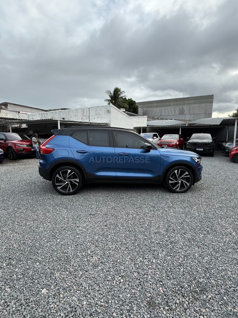 VOLVO XC40 T5 R-DESIGN 2019/2020