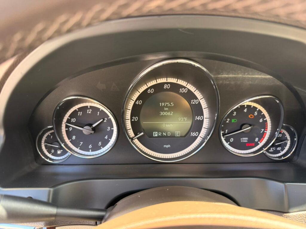 MERCEDES-BENZ E 550 COUPÉ 5.5 V8 2011/2011