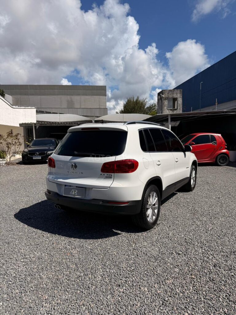 VOLKSWAGEN TIGUAN COMFORTLINE 2.0 TSI 2014/2015