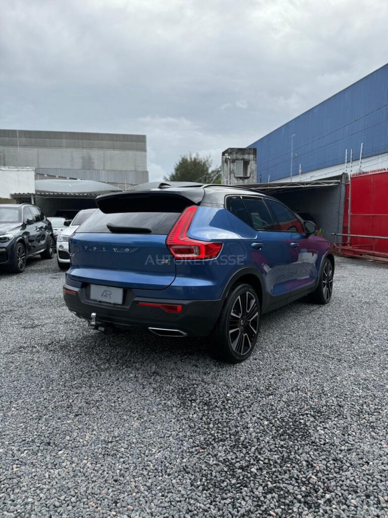 VOLVO XC40 T5 R-DESIGN 2019/2020