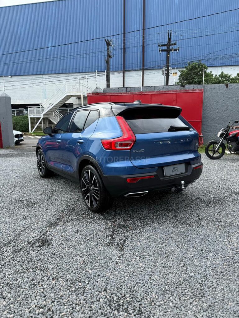VOLVO XC40 T5 R-DESIGN 2019/2020