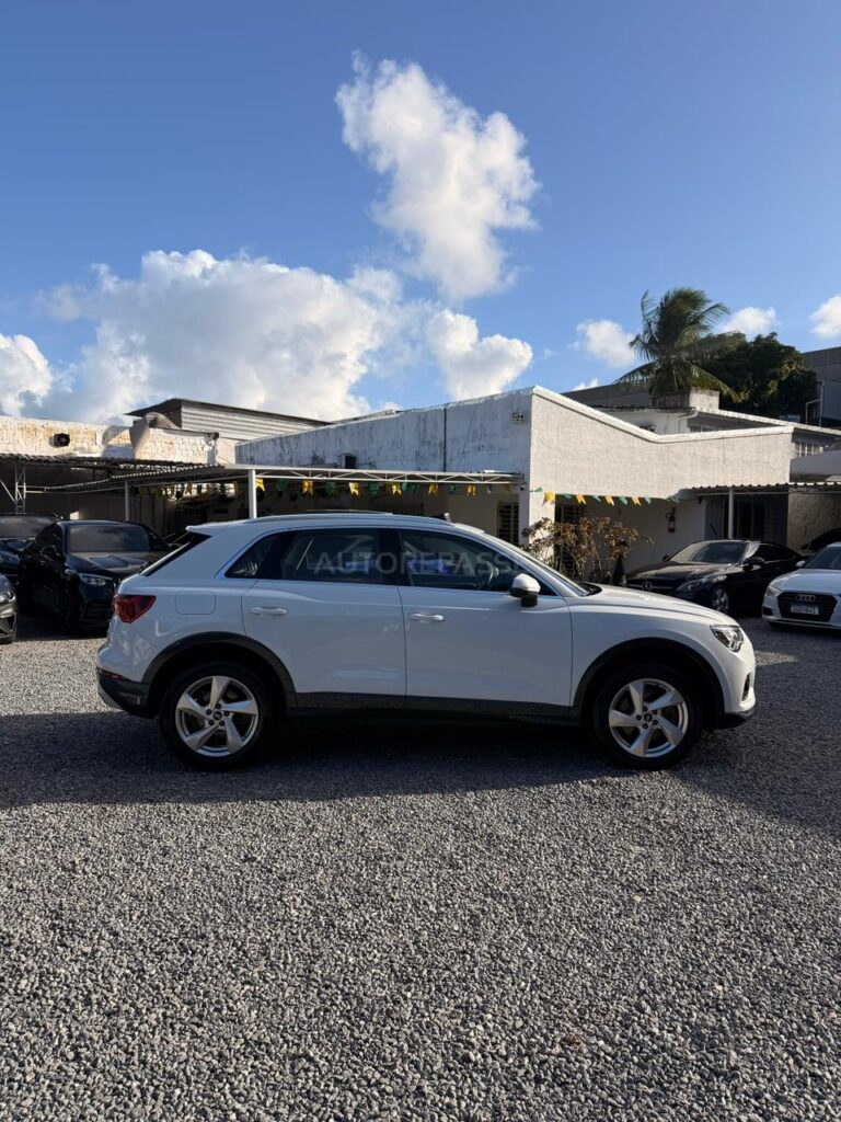 AUDI Q3 PERFORMANCE 2022/2023