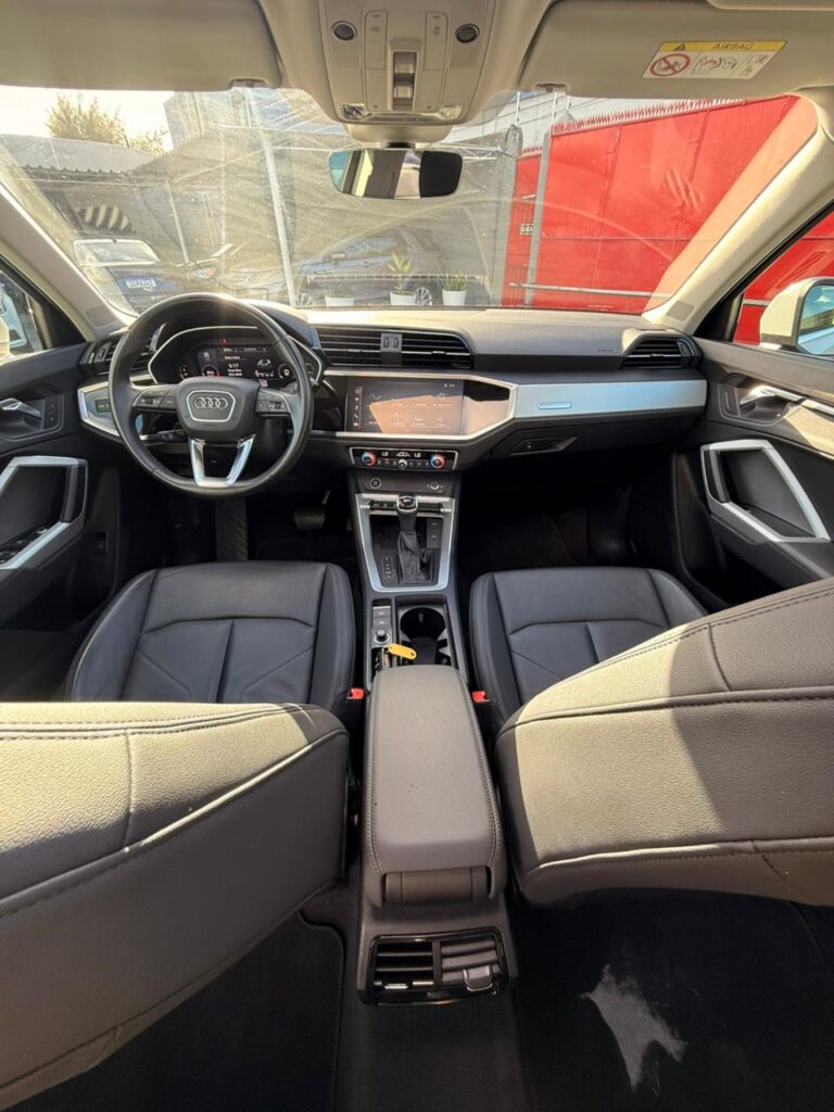 AUDI Q3 PERFORMANCE 2022/2023