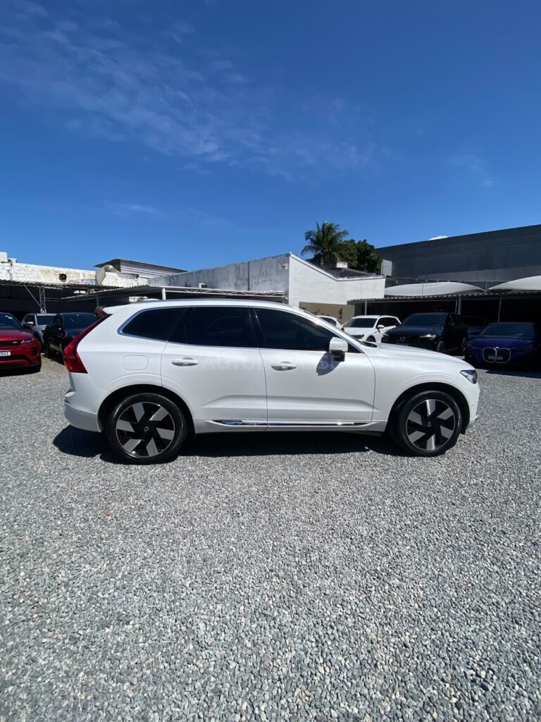 VOLVO XC60 T8 ULTIMATE 2023/2024