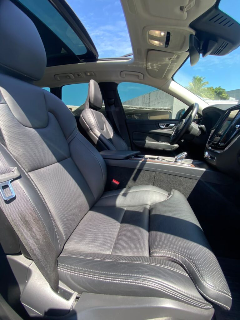 VOLVO XC60 T8 ULTIMATE 2023/2024