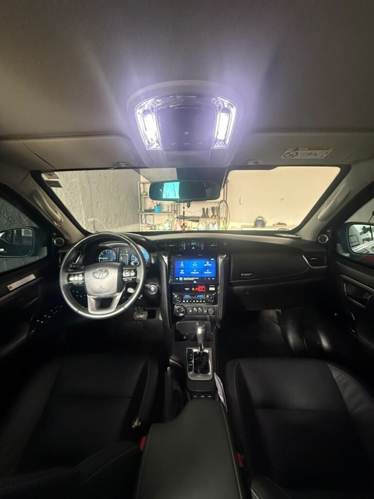 TOYOTA HILUX SW4 SRX PLATINUM 2025/2025