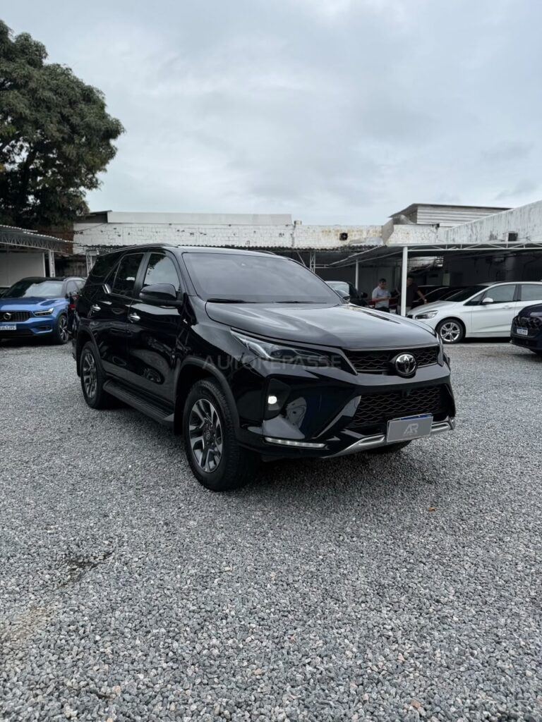 TOYOTA HILUX SW4 SRX PLATINUM 2025/2025