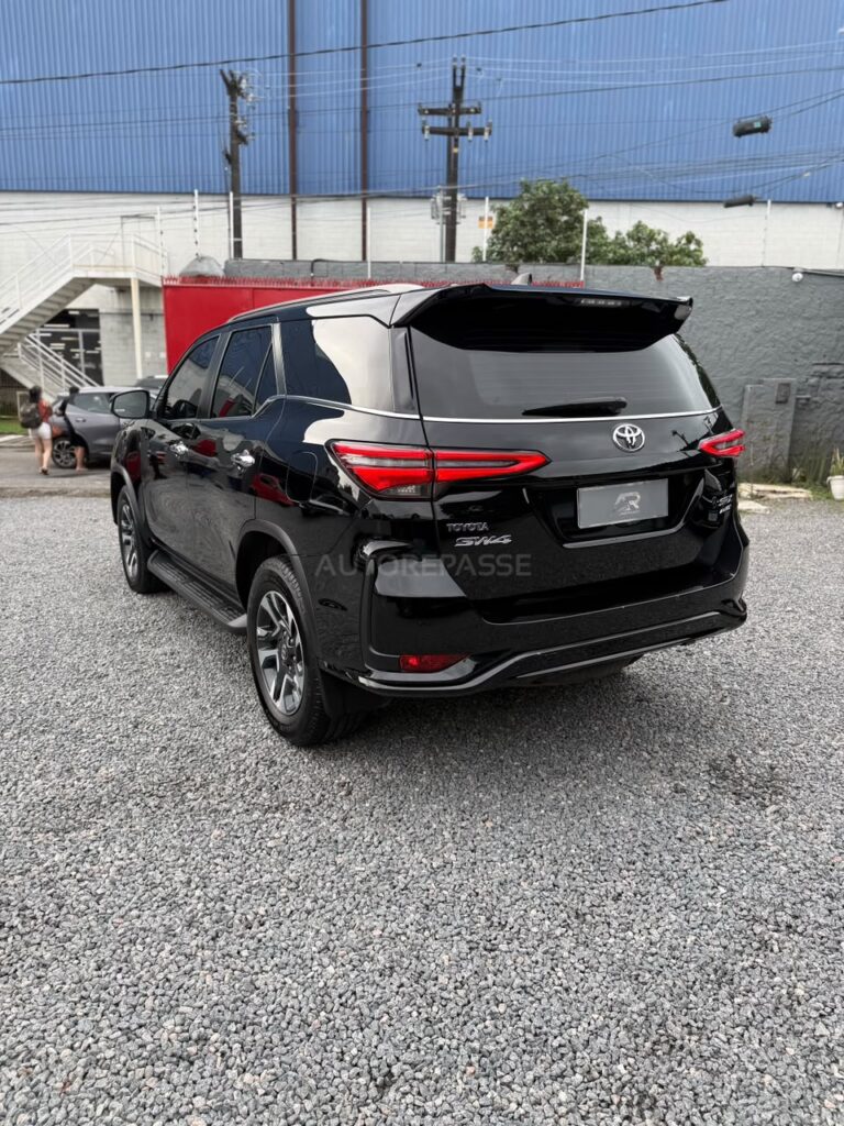 TOYOTA HILUX SW4 SRX PLATINUM 2025/2025