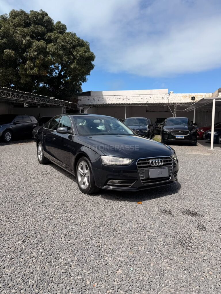 AUDI A4 ATTRACTION 2015/2015