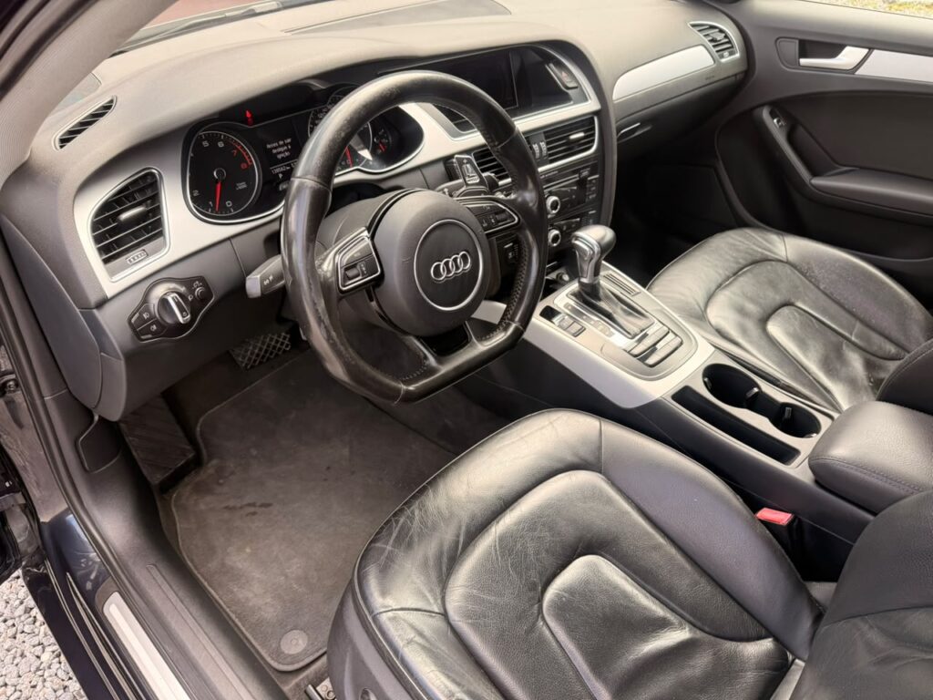 AUDI A4 ATTRACTION 2015/2015