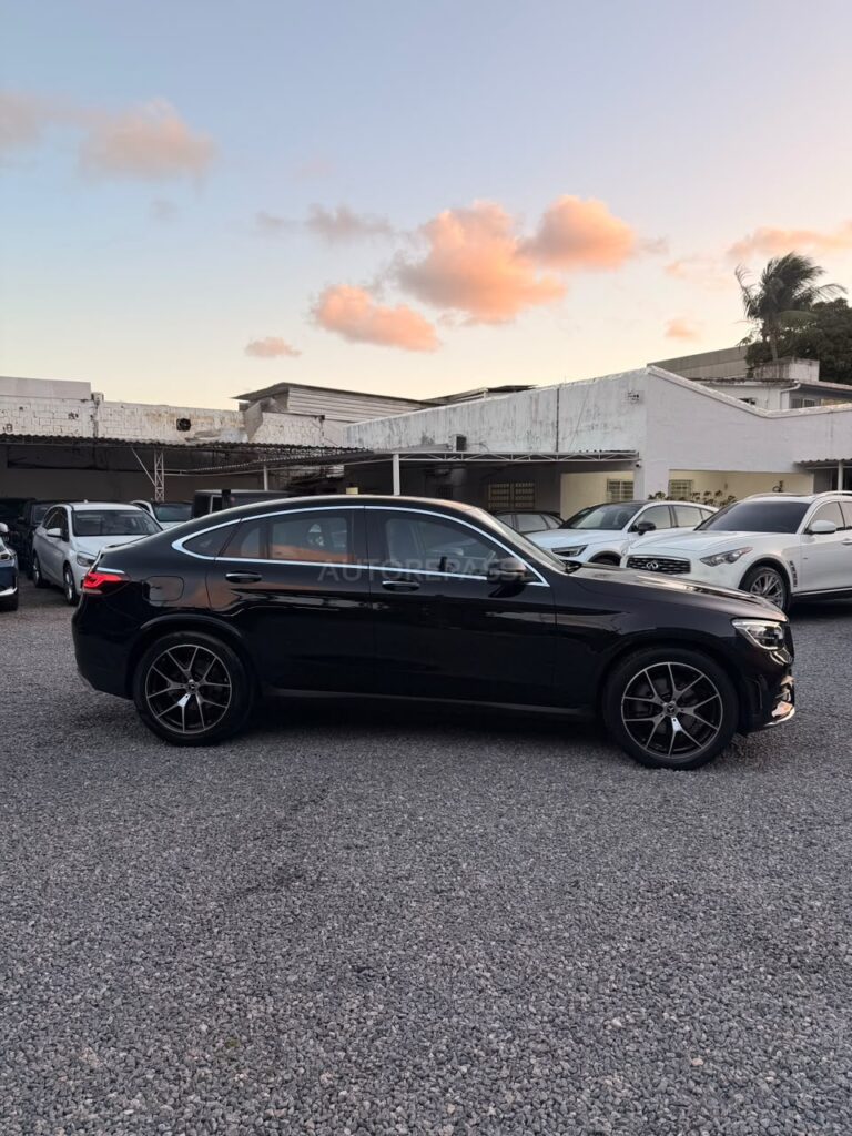 MERCEDES-BENZ GLC 300 COUPÉ 2023/2023
