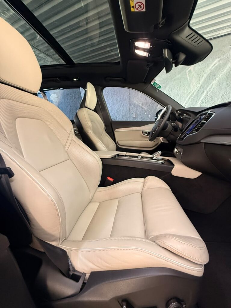 VOLVO XC90 T8 ULTIMATE DARK 2023/2024