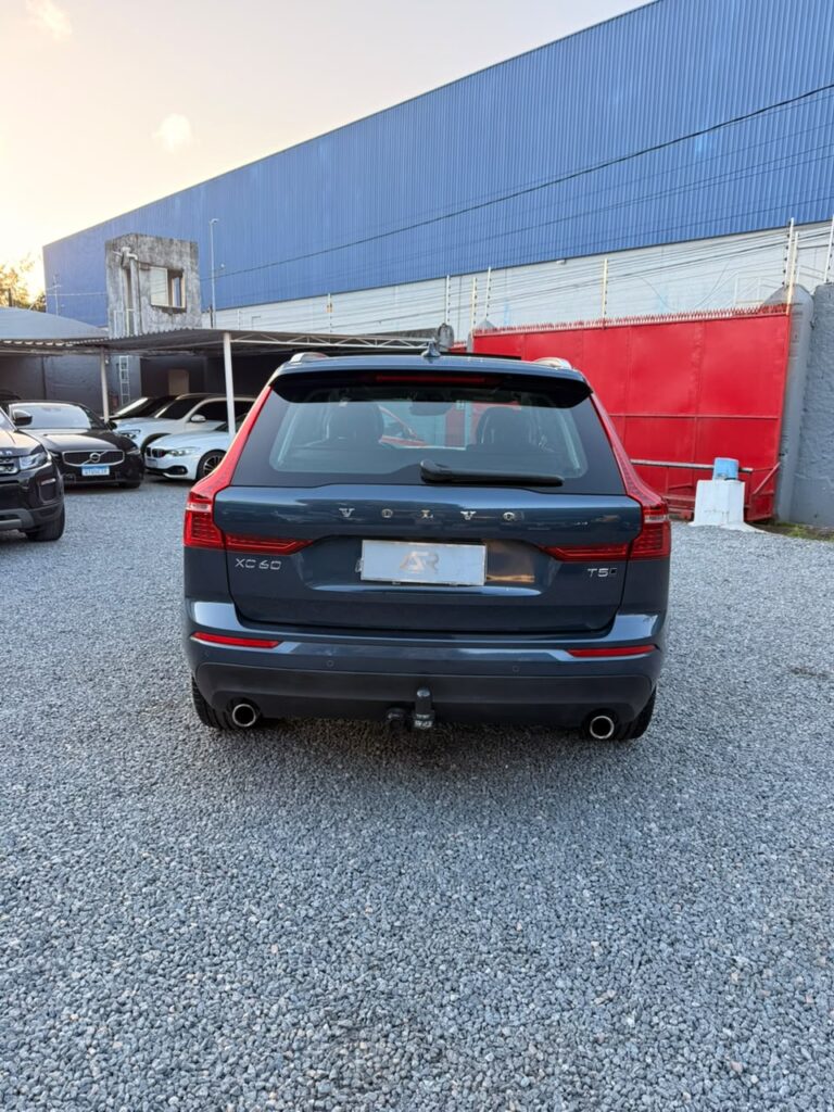 VOLVO XC60 T5 MOMENTUM 2018/2018