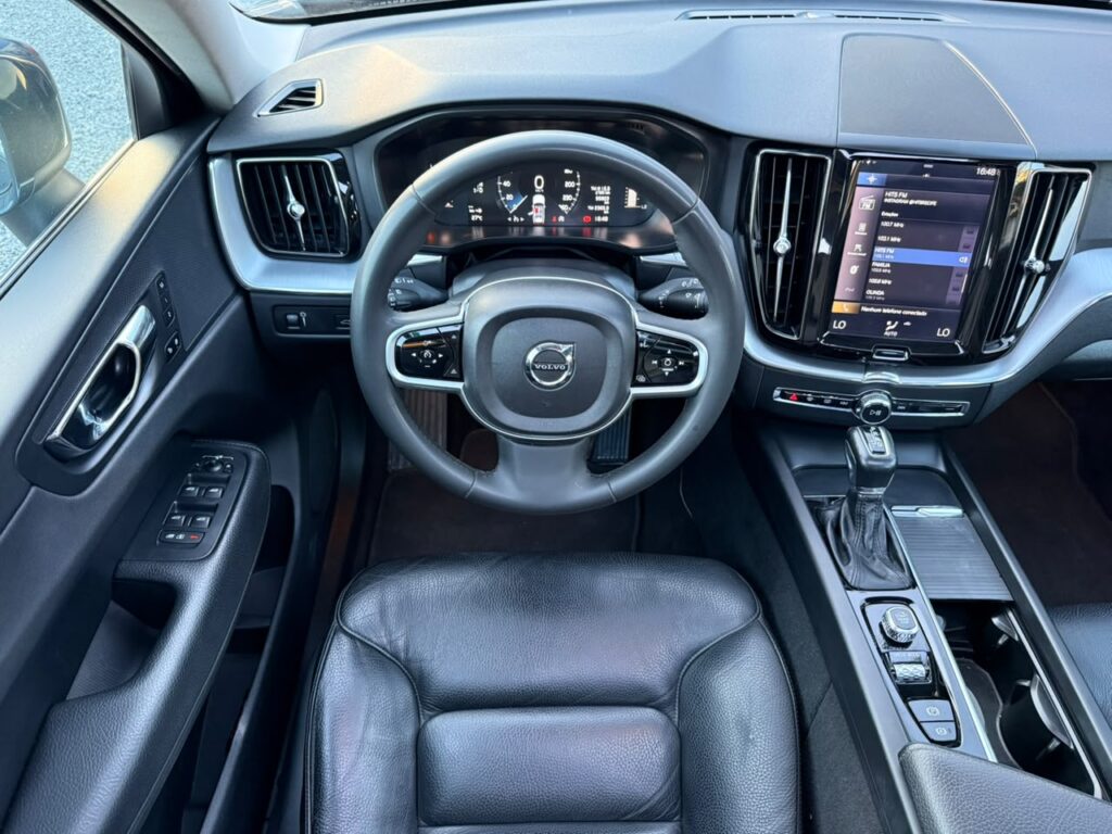 VOLVO XC60 T5 MOMENTUM 2018/2018