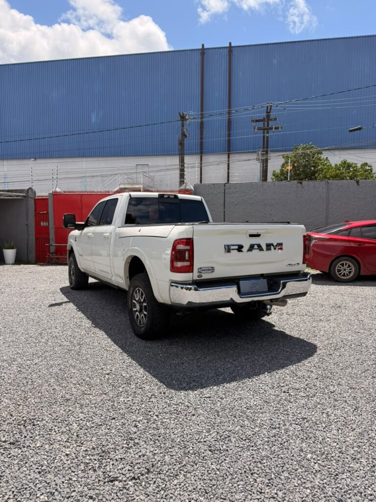 DODGE RAM 3500 LONGHORN 6.7 2024/2024