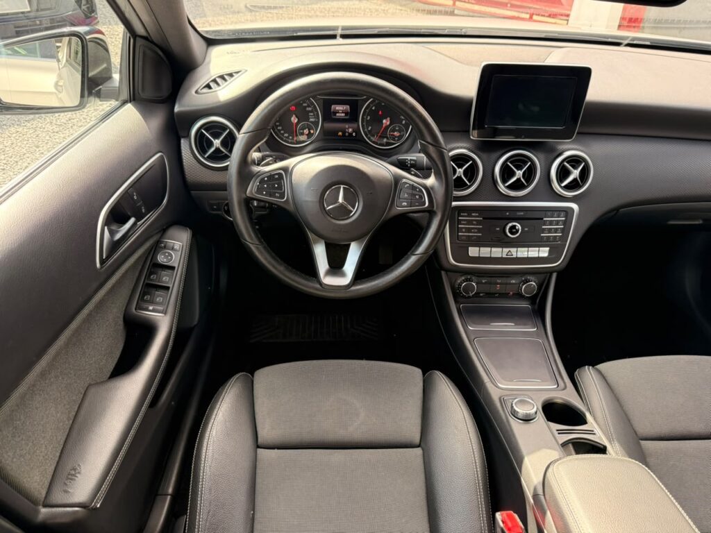 MERCEDES-BENZ A 200 1.6 TURBO 2016/2016