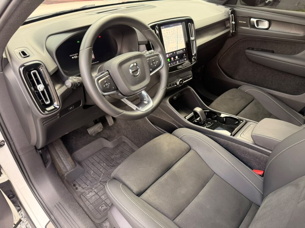 VOLVO XC40 P6 ELECTRIC PLUS AWD 2023/2023