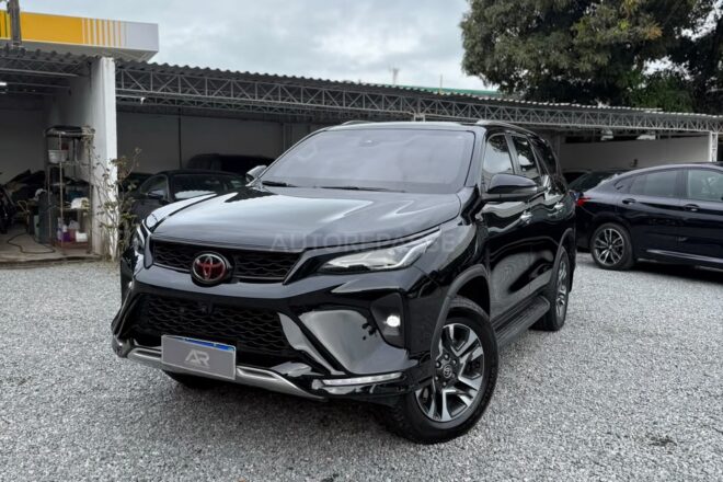 Toyota Hilux SW4