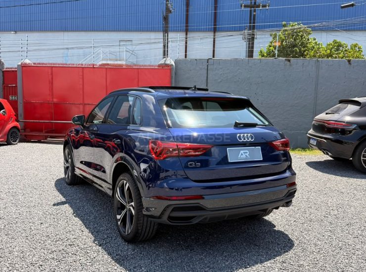 Audi Q3 Perf. Black 2.0 TFSI Tiptr. Quattro 2024
