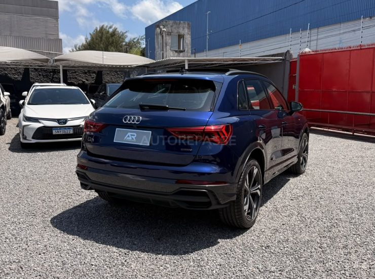Audi Q3 Perf. Black 2.0 TFSI Tiptr. Quattro 2024