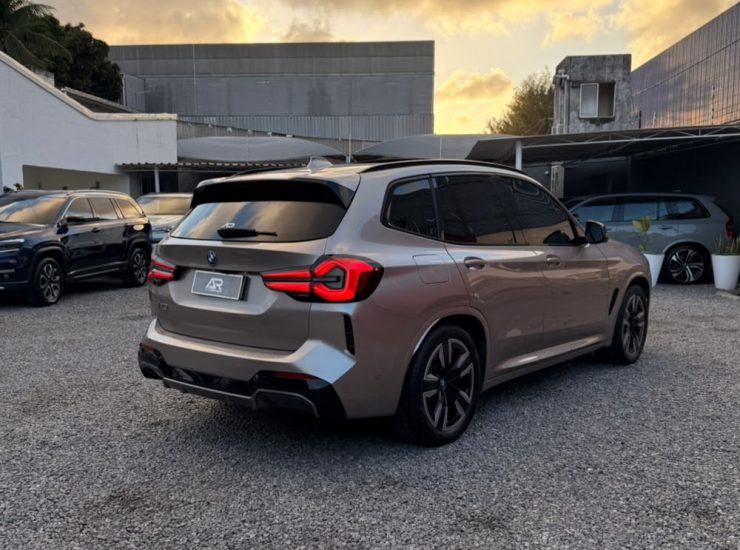 BMW iX 3 M Sport Aut.(Elétrico) 2023