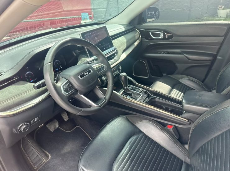 Jeep Commander