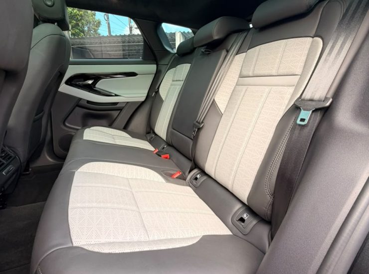 Land Rover Range R.EVOQUE Autob. 2.0 P250 Flex Aut 2026