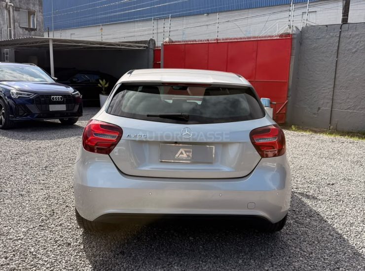 Mercedes-Benz A 200
