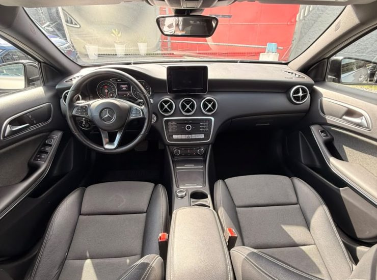 Mercedes-Benz A 200