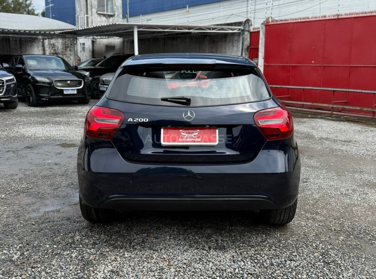 Mercedes-Benz A 200