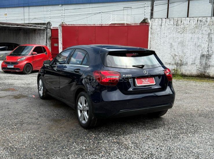 Mercedes-Benz A 200