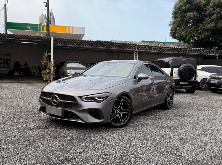 Mercedes-Benz CLA 200
