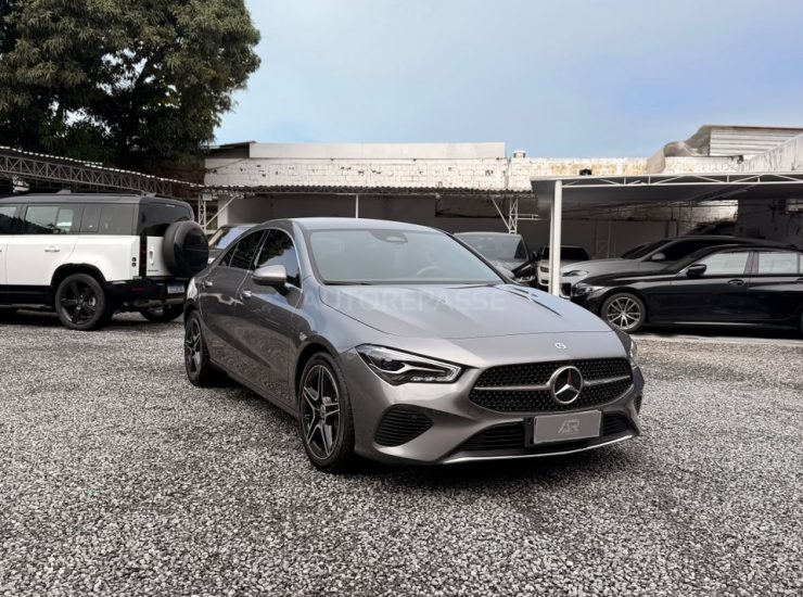 Mercedes-Benz CLA 200