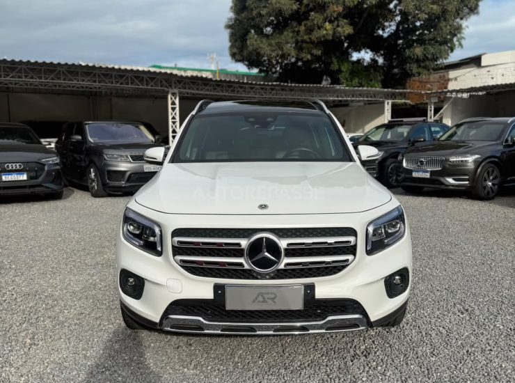 Mercedes-Benz GLB 200