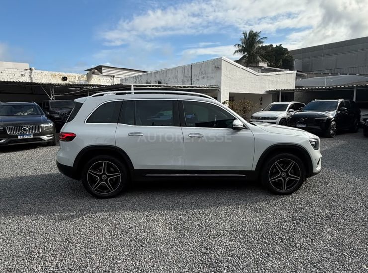 Mercedes-Benz GLB 200