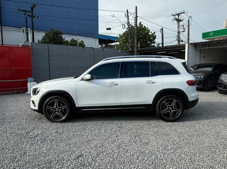 Mercedes-Benz GLB 200