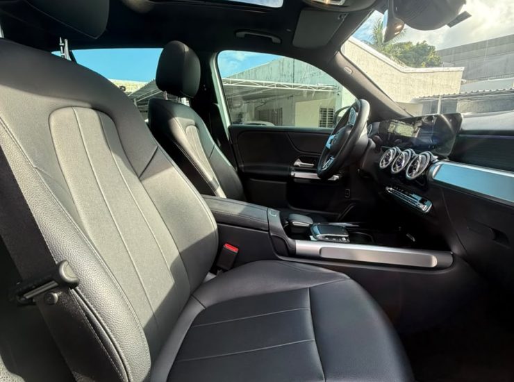 Mercedes-Benz GLB 200