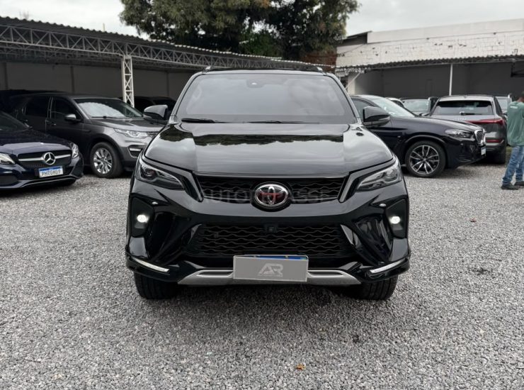 Toyota Hilux SW4